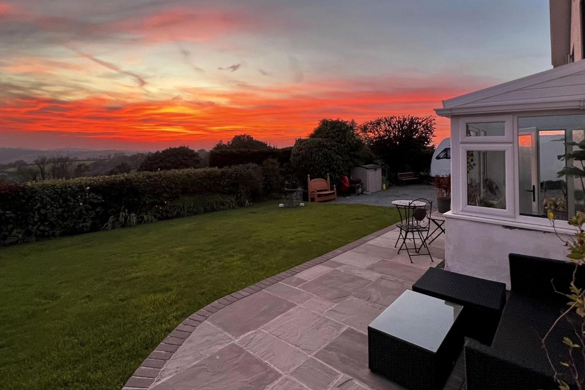 The Hidden Valley - A Stylish Rural Retreat, Perfect For Families St Clears Exteriör bild